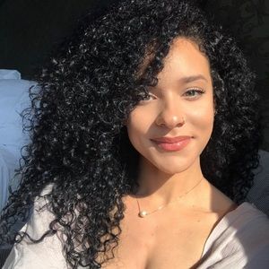 Meet your Posher, Laken